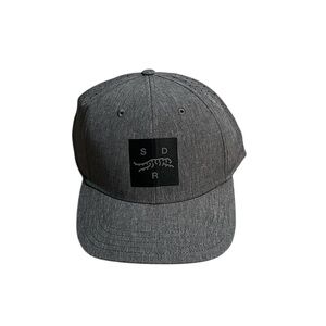 Sun Day Red Lockup Half Vent Snapback Hat Gray Tiger Woods Golf Size XS